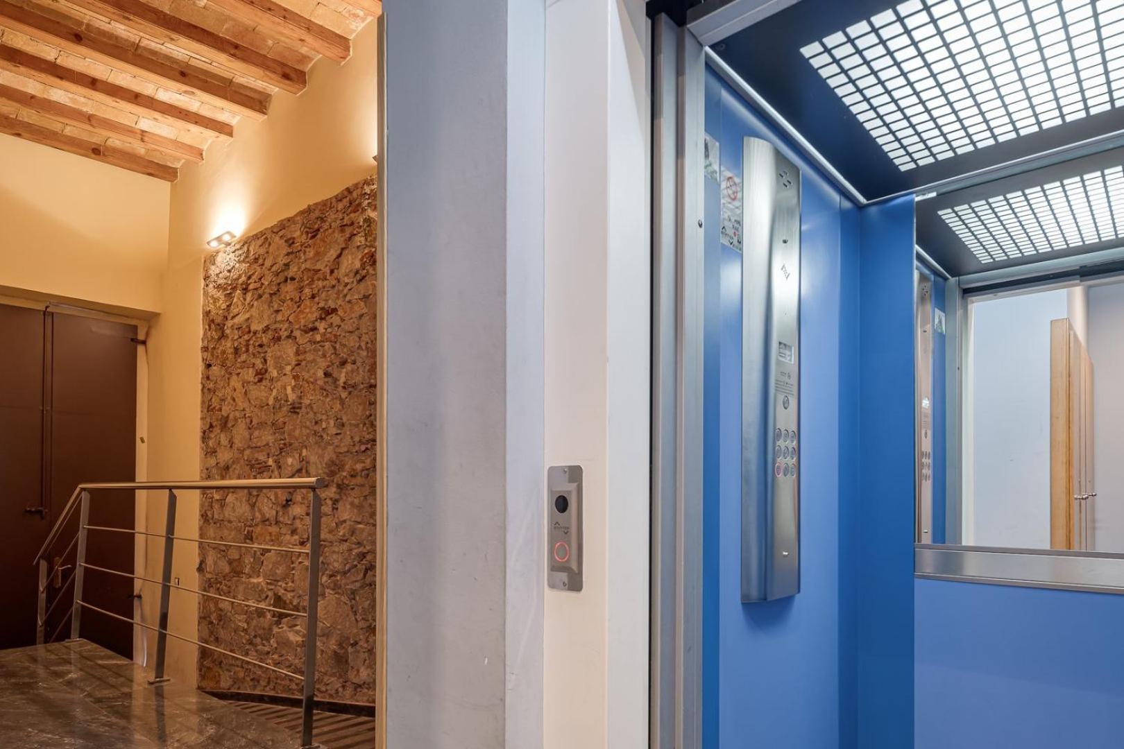 Guestready - Bright Home Near Montjuic Барселона Екстериор снимка