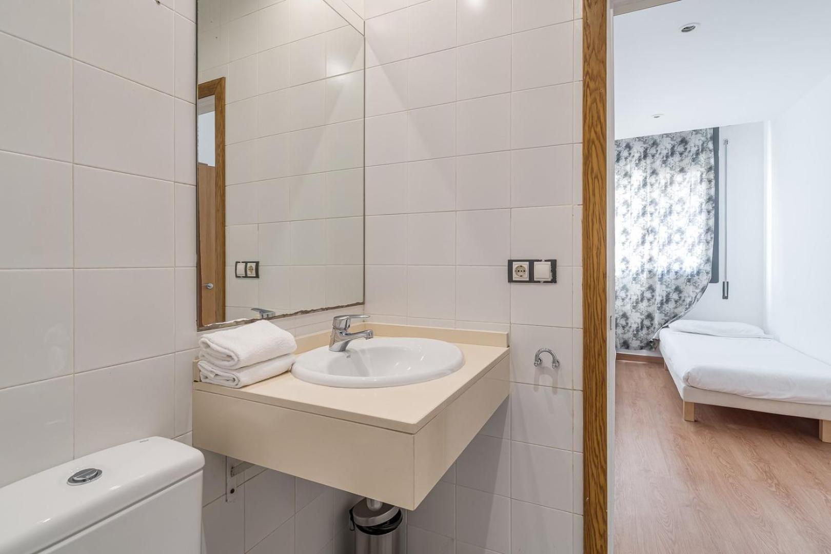 Guestready - Bright Home Near Montjuic Барселона Екстериор снимка