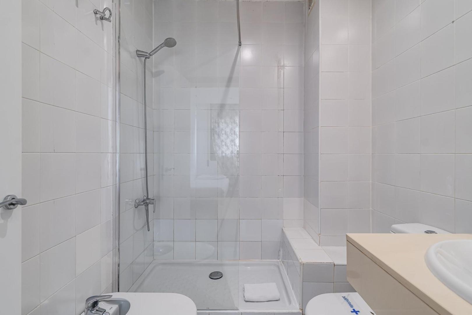 Guestready - Bright Home Near Montjuic Барселона Екстериор снимка