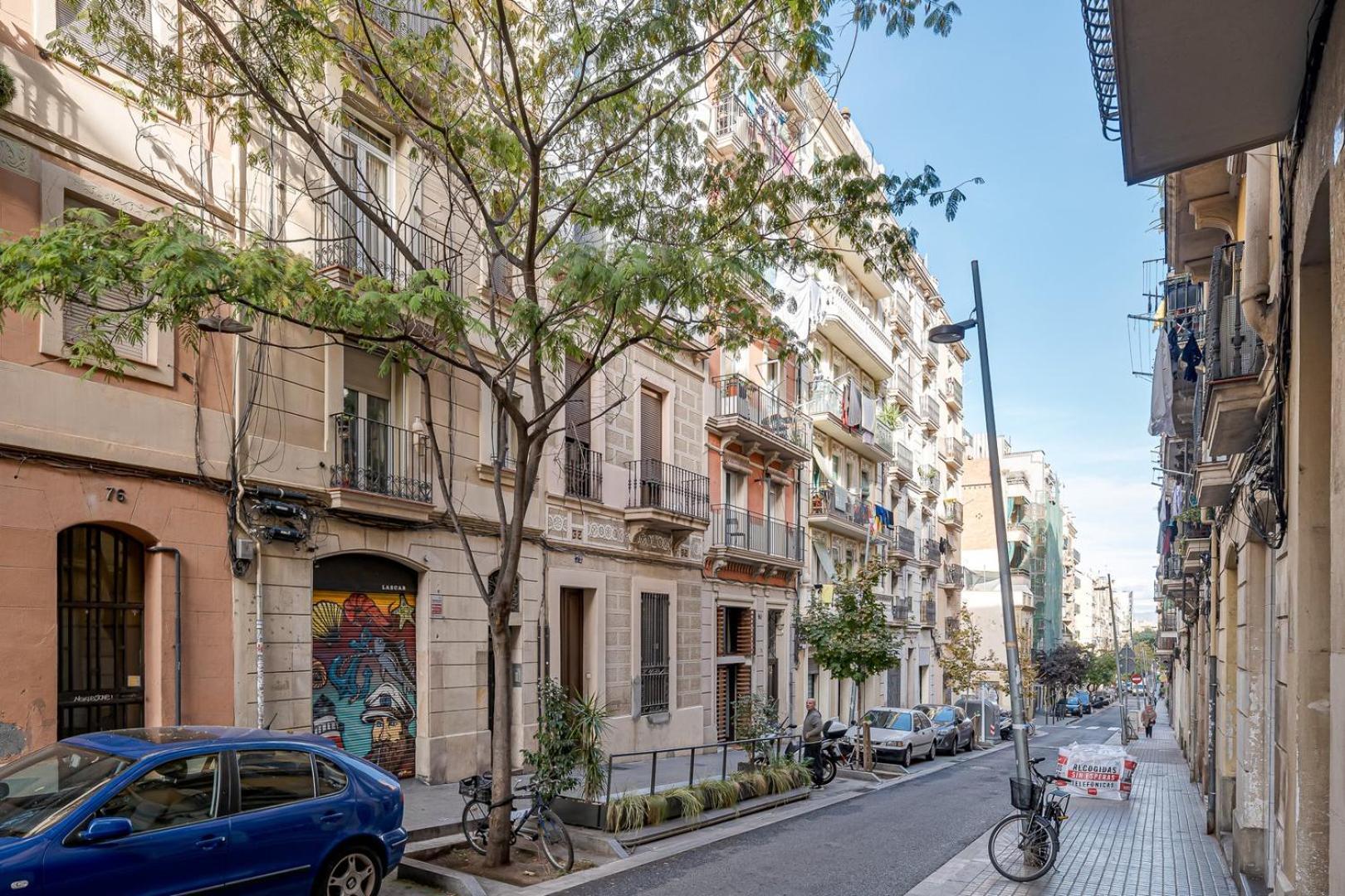 Guestready - Bright Home Near Montjuic Барселона Екстериор снимка